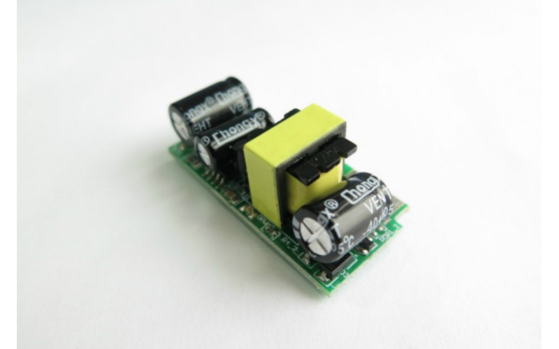 Single wire power module (chip)